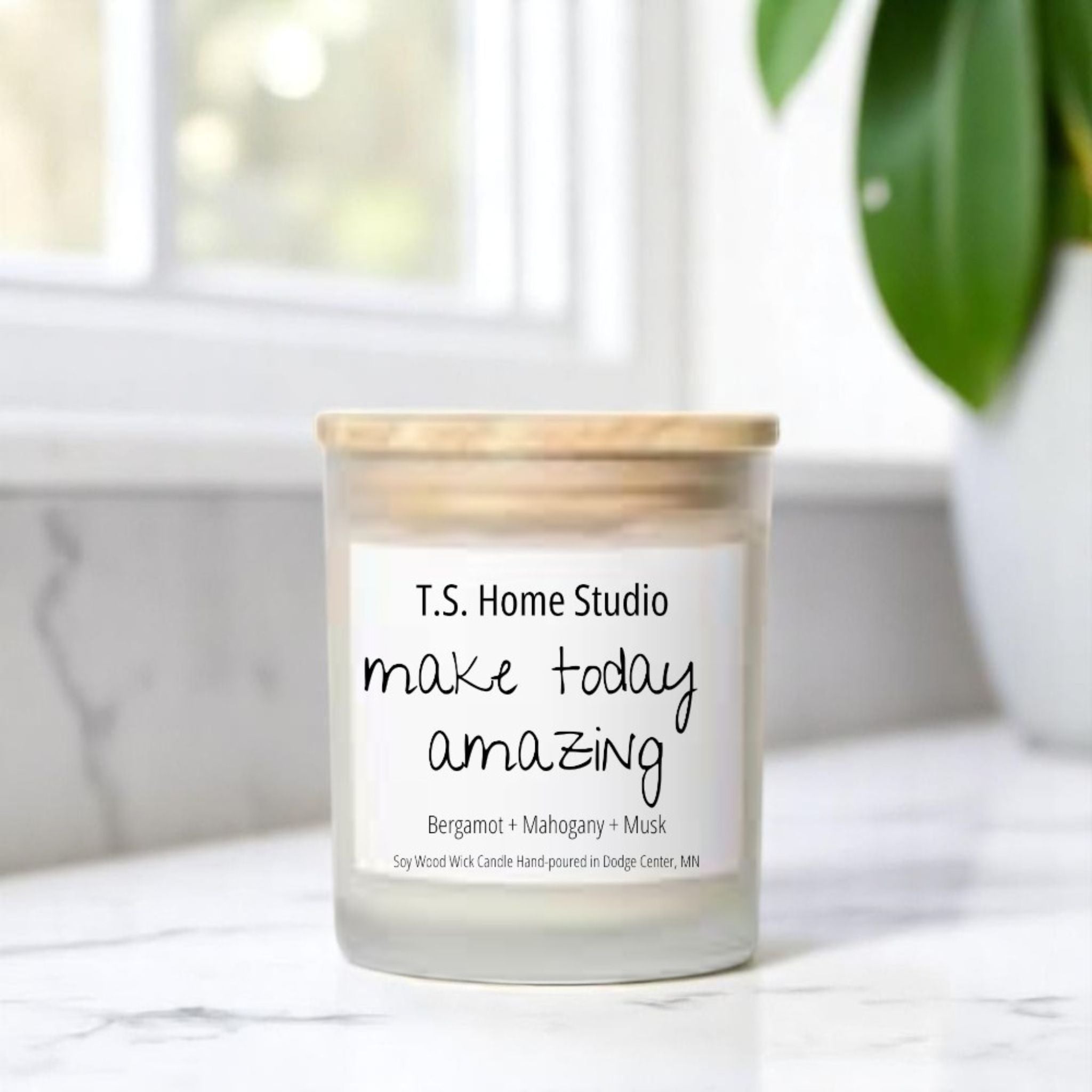 make today amazing 10oz Candle